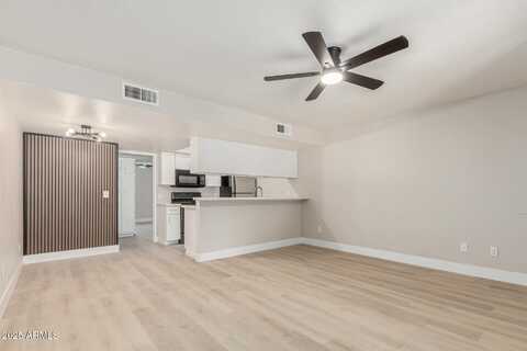 8838 N 8TH Street, Phoenix, AZ 85020