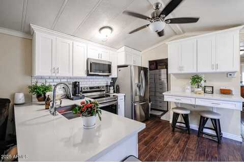 12727 W Glendale Avenue, Glendale, AZ 85307