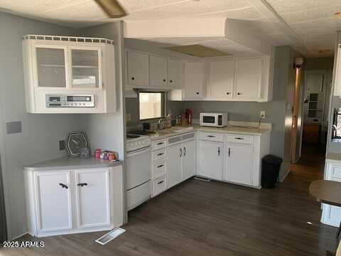 306 S Recker Road, Mesa, AZ 85206