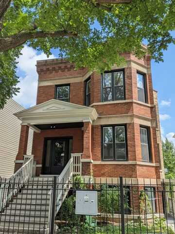 2637 N. Central Park Avenue, Chicago, IL 60647
