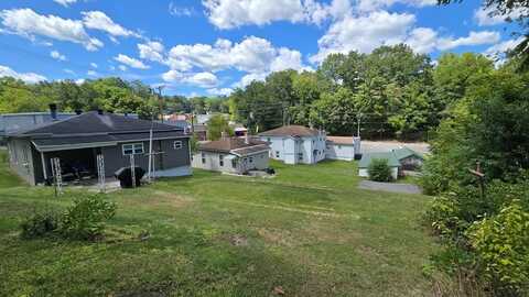 3074 Robert C Byrd Dr, BECKLEY, WV 25801