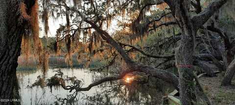 2214 Moss Street, Beaufort, SC 29902