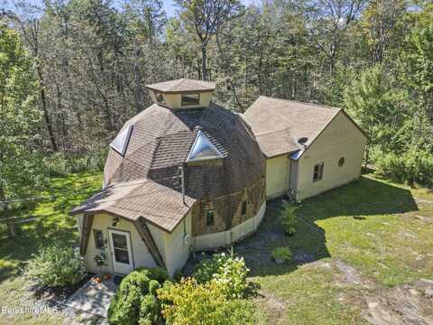 152 Sir Edwards Way, Becket, MA 01223
