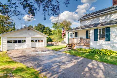 9 Crane Ave, Dalton, MA 01226