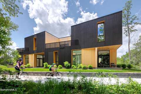 2 River Run --, Williamstown, MA 01267