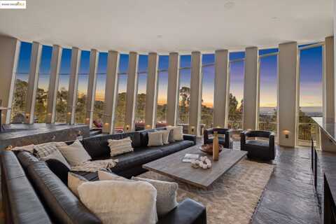 6343 Skyline Blvd, Oakland, CA 94611