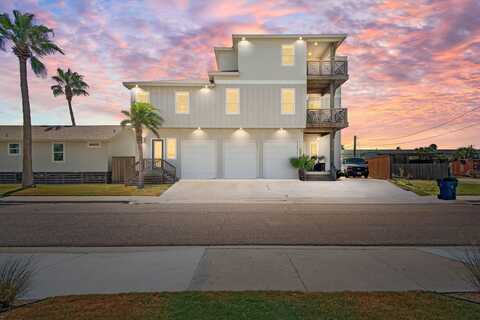 202 W Oaks Avenue, Port Aransas, TX 78373