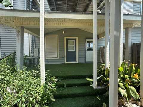 221 Commerce Street, Portland, TX 78374