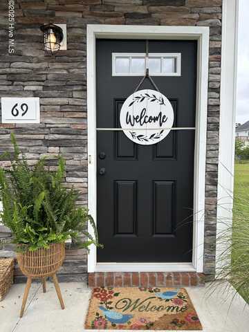 69 Outrigger Drive, Swansboro, NC 28584