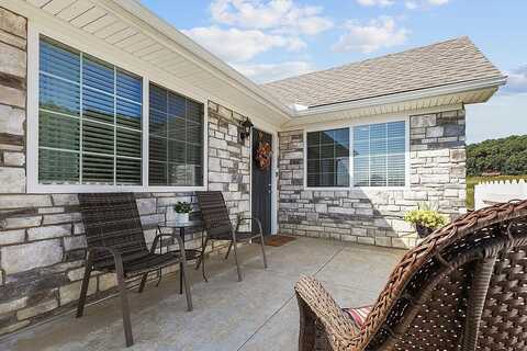 734 Whitetail Loop, Newark, OH 43055