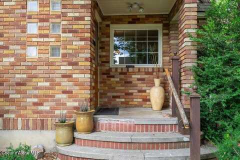 912 E Sherman Ave, Coeur D Alene, ID 83814