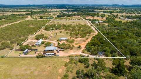 700 -- Glad Heart Trl, Fredericksburg, TX 78624
