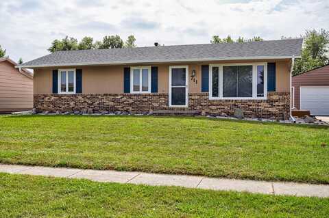 711 Crestwood Drive, Huxley, IA 50124