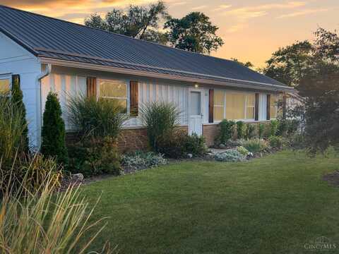 301 Maple Avenue, Trenton, OH 45067