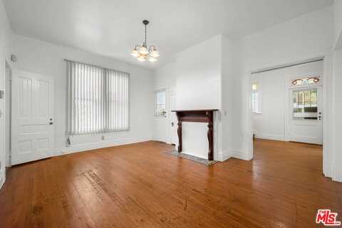 1223 W 23rd St, Los Angeles, CA 90007