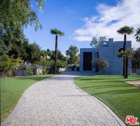 21329 Mulholland Dr, Woodland Hills, CA 91364