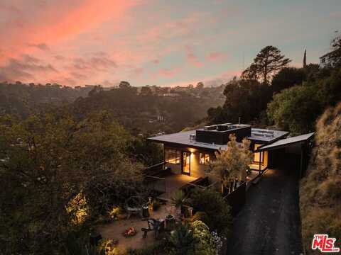 8715 Skyline Dr, Los Angeles, CA 90046