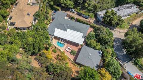 9495 Gloaming Dr, Beverly Hills, CA 90210