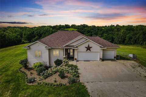 231 Prairie Chapel Road, Central City, IA 52214