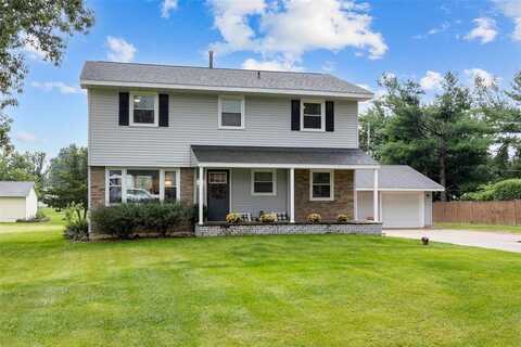 745 Eastview Drive, Robins, IA 52328