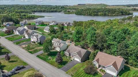 12 Widgeon Way, Waterford, NY 12188