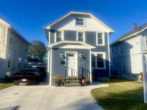 805 5th Street, Colonie, NY 12189