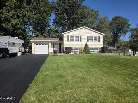 4323 Buckingham Drive, Niskayuna, NY 12304