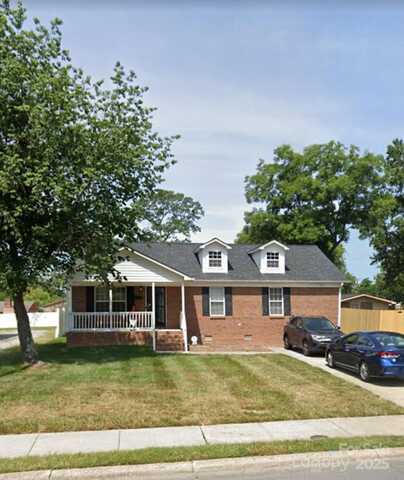 809 Elwell Avenue, Greensboro, NC 27405