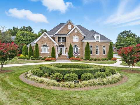 1246 Greenside Drive NW, Concord, NC 28027