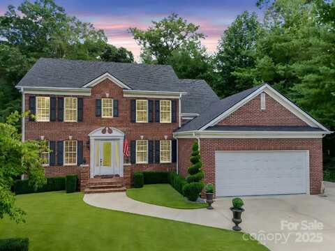 10 Ozark Spring Lane, Asheville, NC 28805