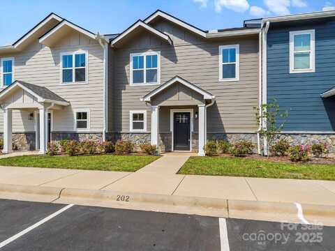 202 Beacon Avenue, Morganton, NC 28655