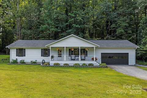 229 Scarlet Oaks Drive, Etowah, NC 28729