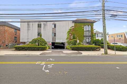 697 Cove Road, Stamford, CT 06902