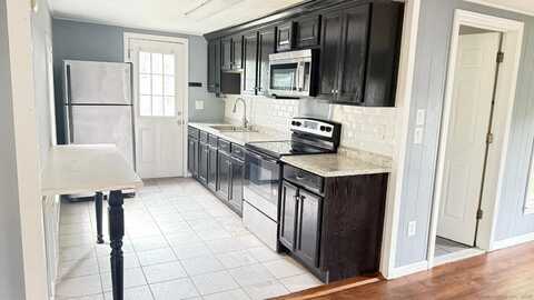 3 Anderson Avenue, New Milford, CT 06776