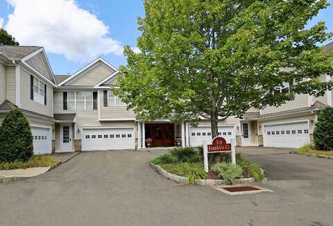 6 Franklin Court, Newtown, CT 06470