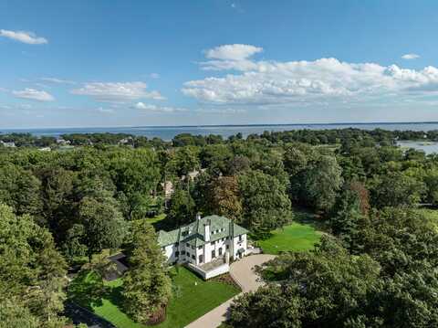 18 Tokeneke Trail, Darien, CT 06820