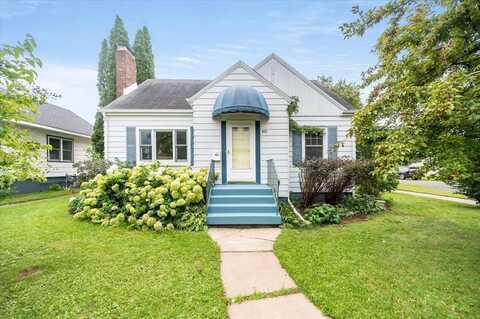 822 N 21st St, Superior, WI 54880