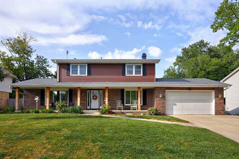 2013 Crown Flair Drive, West Des Moines, IA 50265