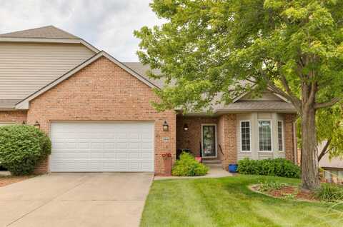 5946 Pommel Circle, West Des Moines, IA 50266