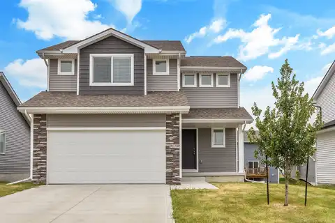 917 Knoll Drive, Norwalk, IA 50211