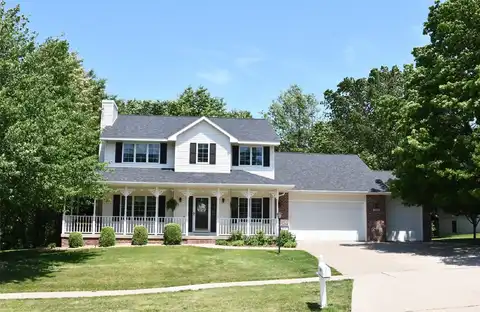 3010 W Larson Street, Knoxville, IA 50138
