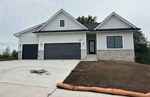 1617 Silver Maple Drive, Norwalk, IA 50211