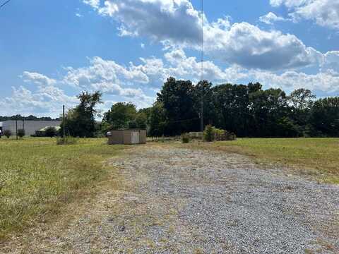 945 Riverbend Rd, DALTON, GA 30721