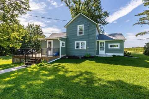 6436 Pine, Platteville, WI 53818