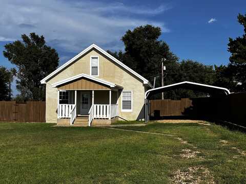 16 Avenue I, Beaver, OK 73932