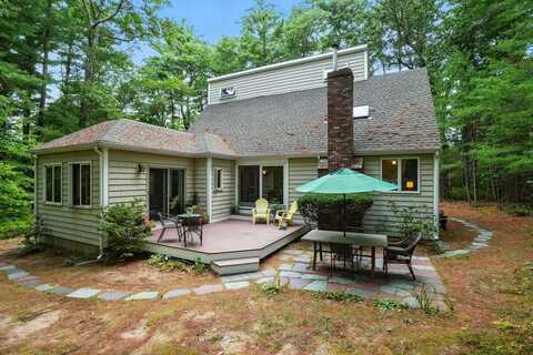 28 Pine St, Duxbury, MA 02332