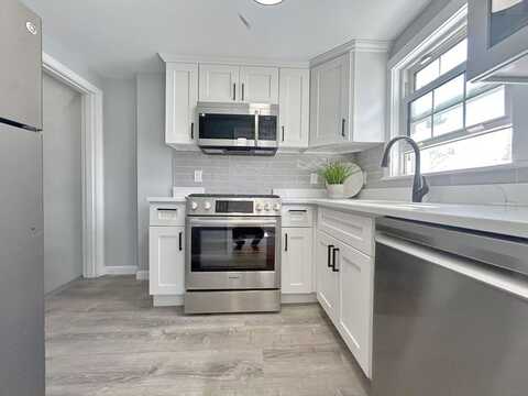 24 Regent Rd, Malden, MA 02148