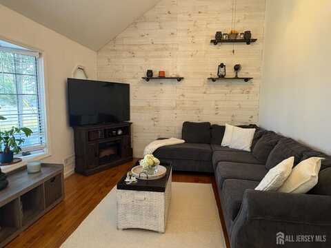 38 Madie Avenue, Spotswood, NJ 08884