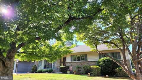490 PAXON HOLLOW ROAD, BROOMALL, PA 19008