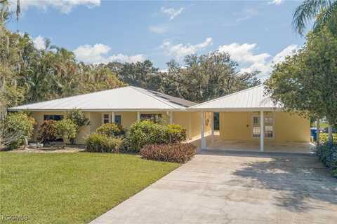 2220 Violet Drive, Fort Myers, FL 33905